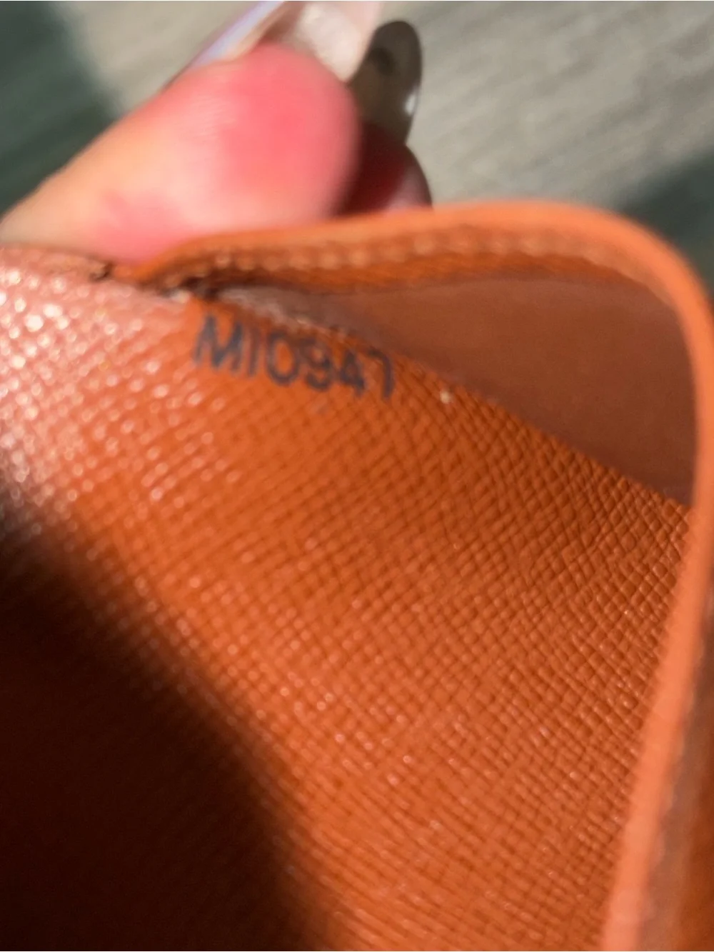 Louis Vuitton Monogram Kisslock Wallet- PRELOVED CONDITION